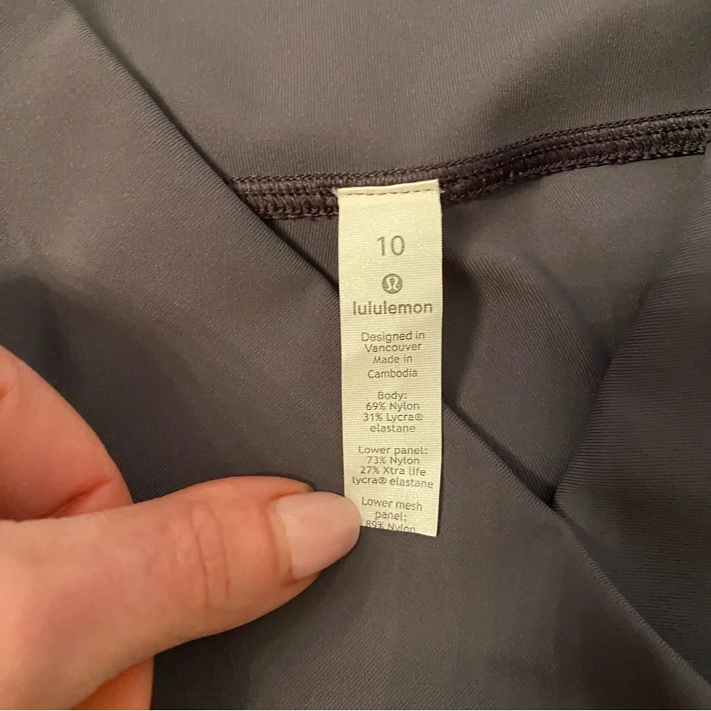 LULULEMON PANTS LEGGINGS CAPRI CROPPED GRAY SHEER SCALLOP HEM SIZE 10